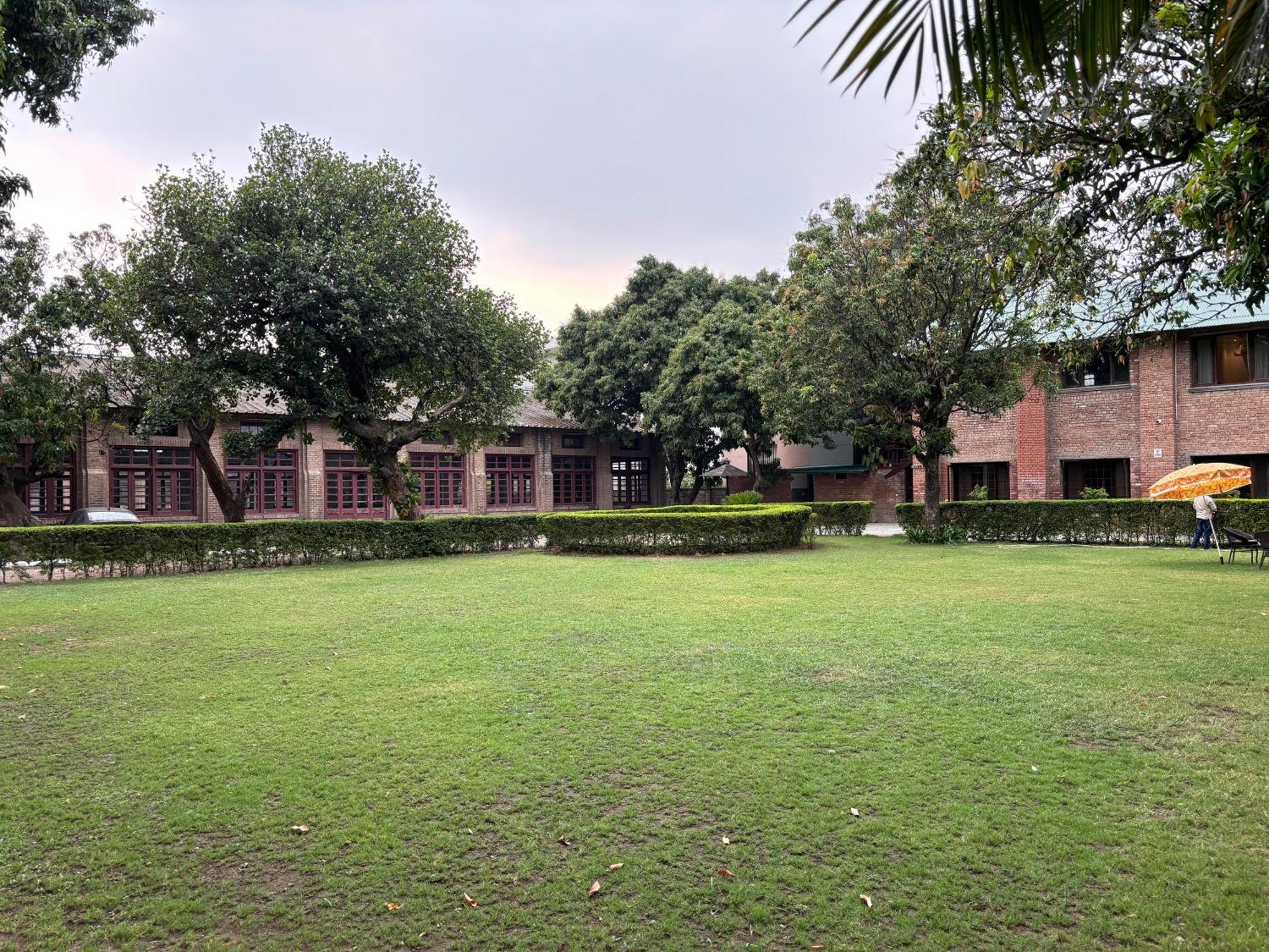 The Cocoon Bed & Breakfast Dehradun Exterior photo