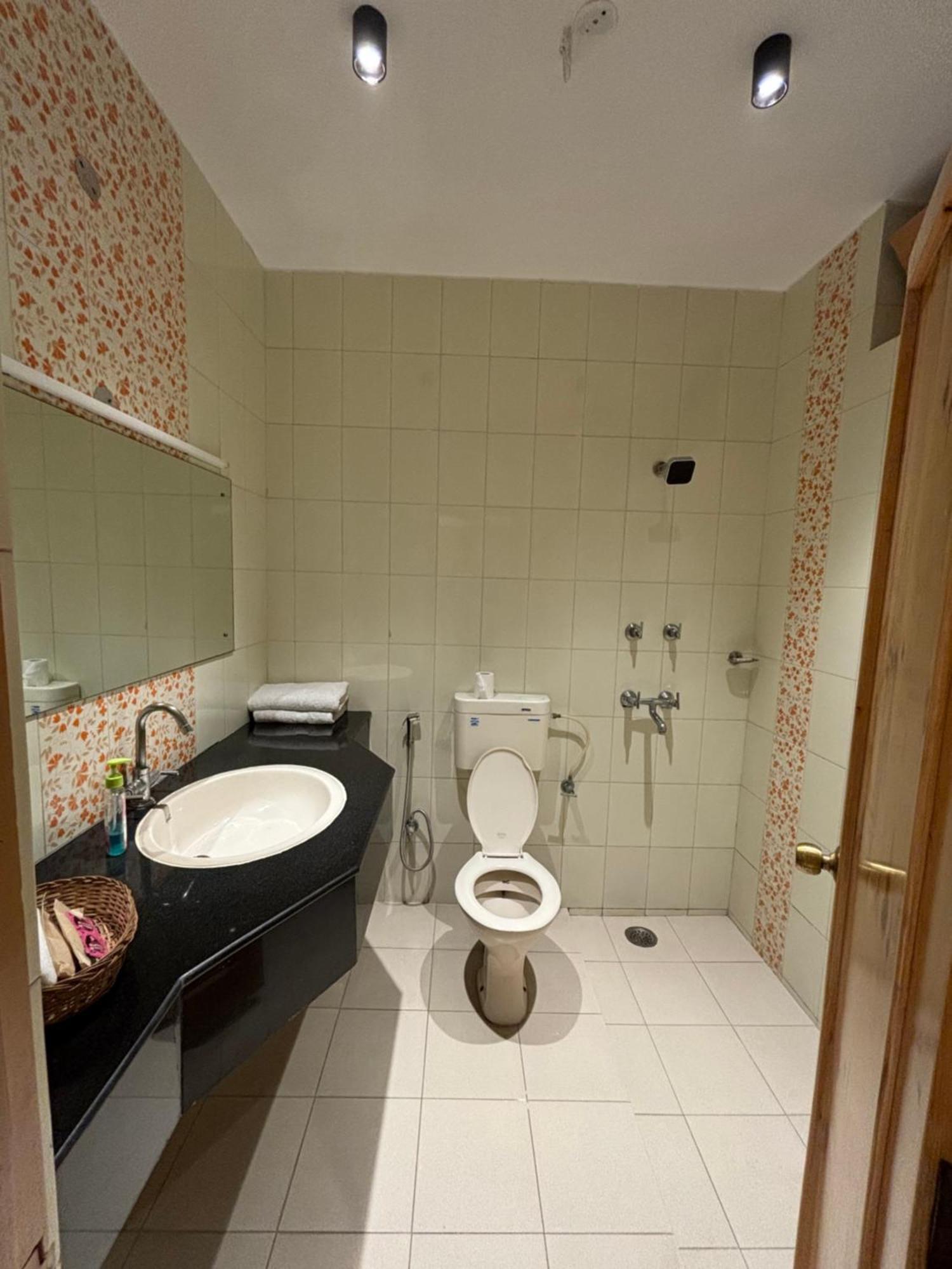 The Cocoon Bed & Breakfast Dehradun Exterior photo